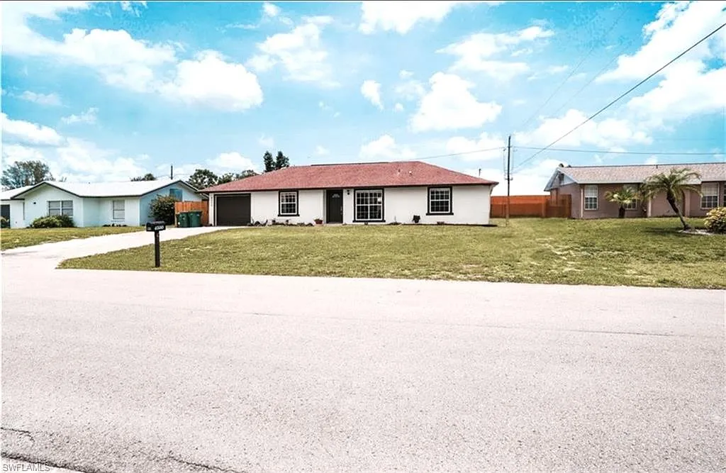 3 bed, 2.0 bath, 1140 sqft, $2,600 — Photo 1