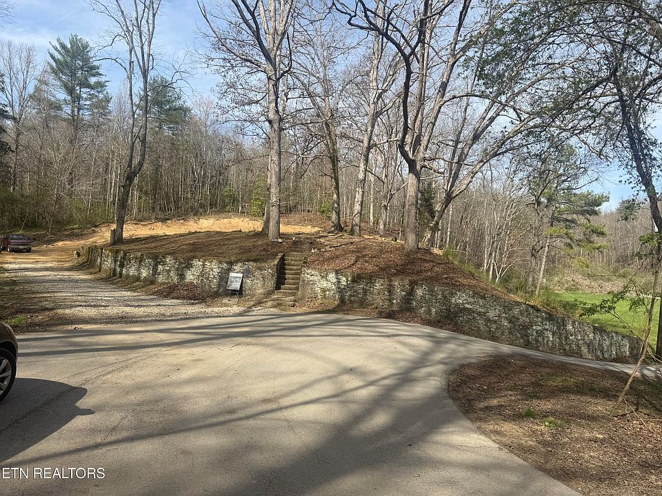 1st image of 125 Reynolds Rd