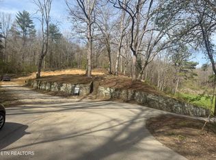 125 Reynolds Rd, Oakdale, TN 37829