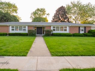 104 N Jane Dr, Elgin, IL 60123