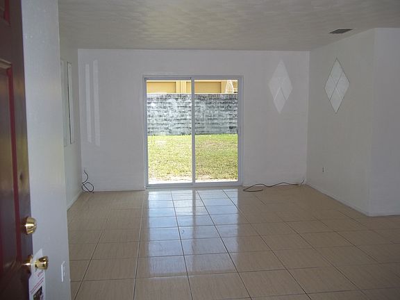 3rd image of 3565 Royal Palm Ave