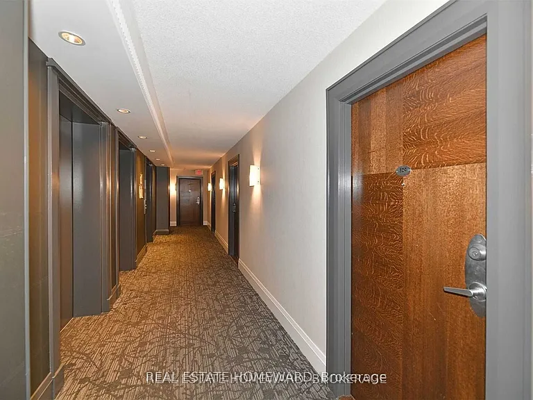 1 Rean Dr #504 — Photo 4