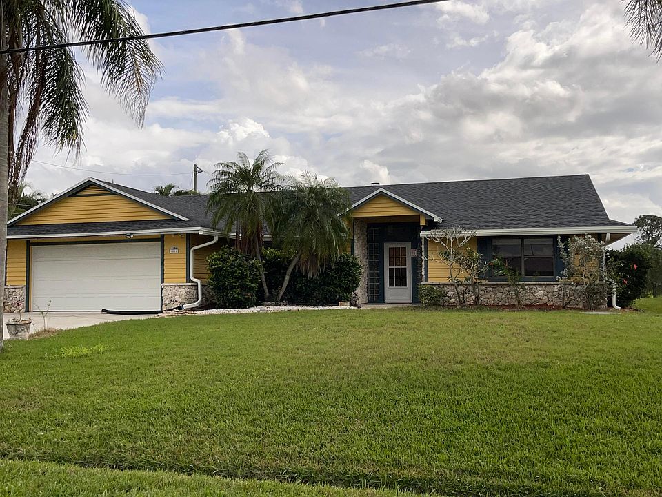 1st image of 1566 SE Cutorro Avenue