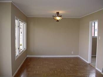 4th image of 23 Oaklawn Dr