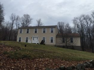 33 Highland Lakes Rd, Vernon, NJ 07462