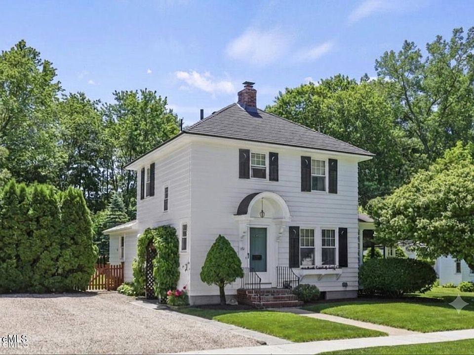 1st image of 61 Harding St