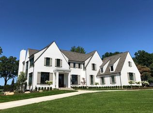 4940 Elmgate Dr, Orchard Lake, MI