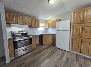 1900 NW Lyman Rd #231, Topeka, KS 66608