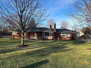 38809 Union Lake Rd, Clinton Township, MI 48036