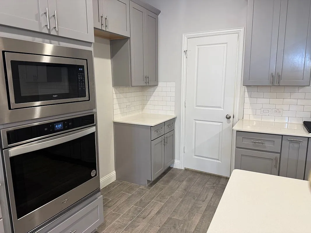 4 bed, 4.0 bath, 2999 sqft, $3,450 — Photo 3