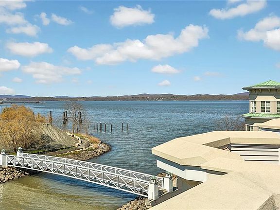 3rd image of 24 Lagoon Ln