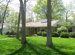 1575 N 123rd St, Wauwatosa, WI