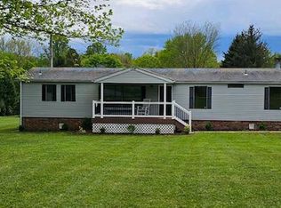134 Almost Heaven Rd, Falling Waters, WV 25419