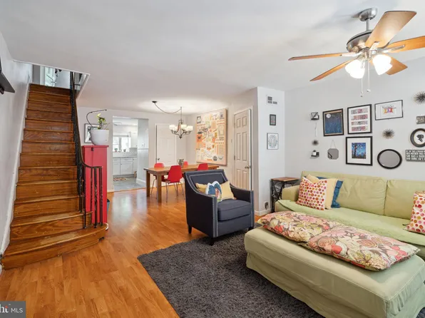 931 McClellan St, Philadelphia, PA 19148