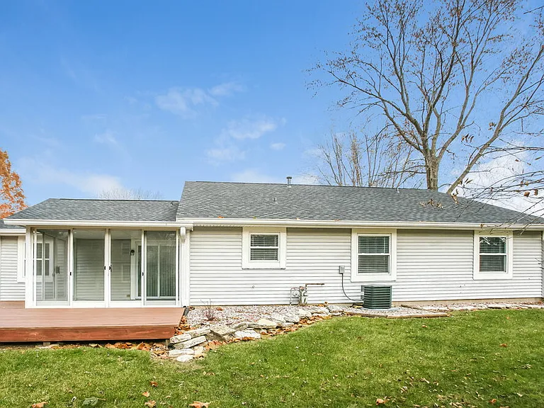 7809 Hampton Pl — Photo 15