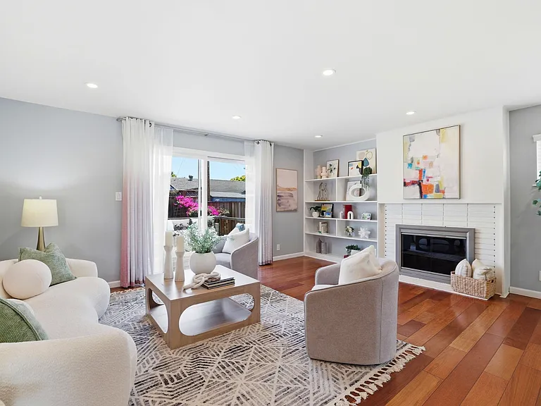 3490 Flora Vista Ave — Photo 8