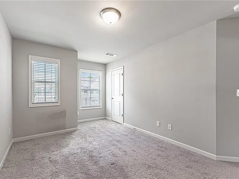 2414 Morgan Place Dr — Photo 40