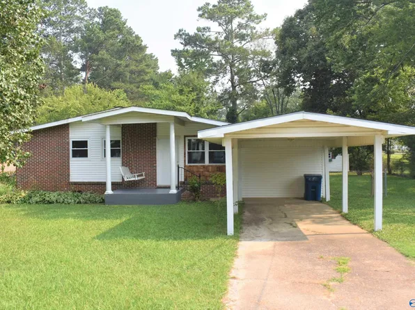 4006 Wright Cir, Rainbow City, AL 35906