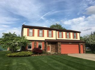 1822 Baywood Dr, Wixom, MI 48393