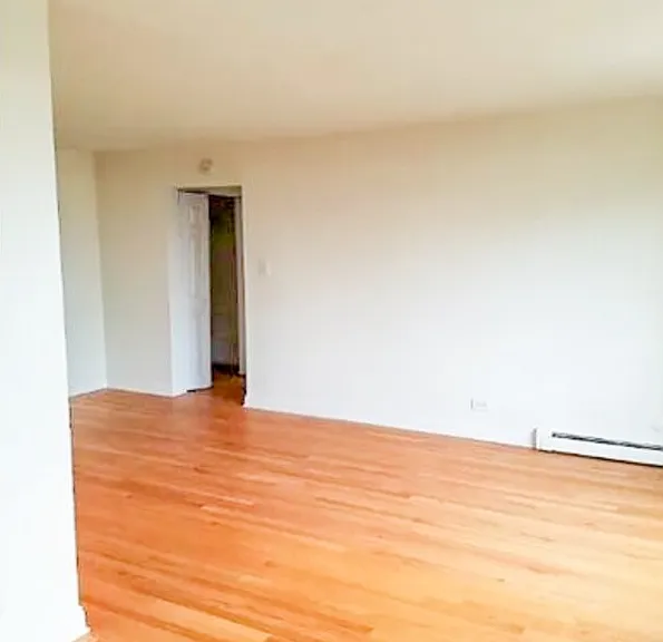 3710 N Pine Grove — Photo 7