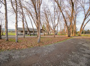 10699 Meadows Rd, White City, OR 97503