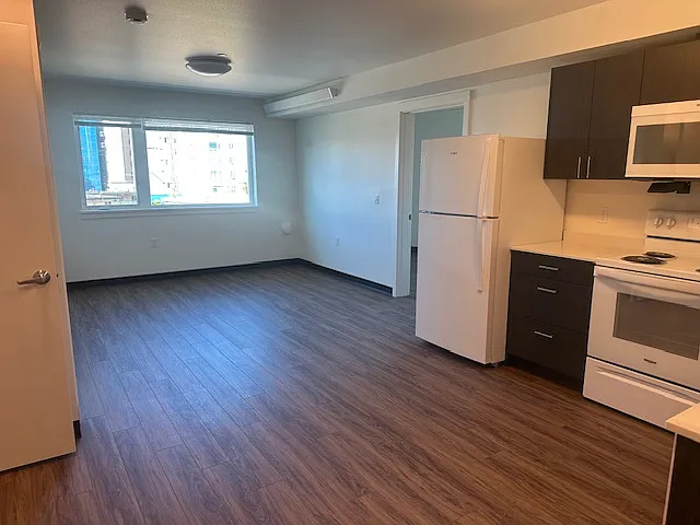 Nichols Court Apartments — Photo 44