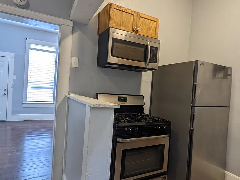 1115 N Crawford St #2 — Photo 6