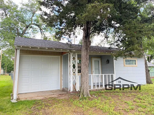 1410 N Forrest St Photo 1