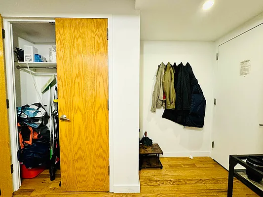 Rented by Metropolitan Property Group | media 31