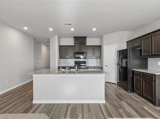9520 Timberland Ln, Yukon, OK 73099