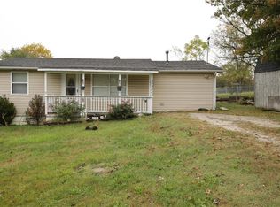 524 Flucom Mdws, De Soto, MO 63020