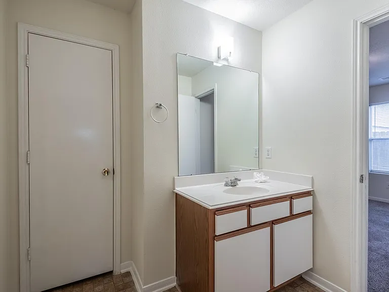 5007 Oak Stand Ct — Photo 8
