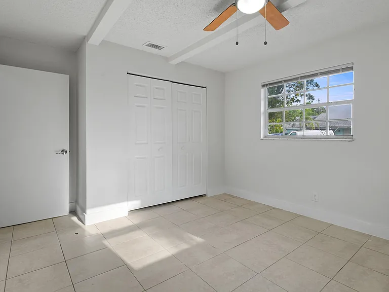 8401 SE Sunset St — Photo 12