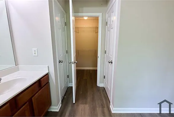 4515 Windale Dr — Photo 13