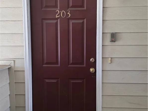 1851 Balmoral Dr, Fayetteville, NC 28304