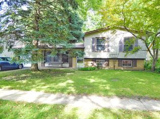 7811 Ramsgate Cir S, Hanover Park, IL 60133