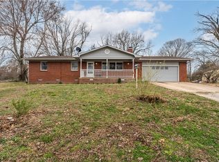 139 McGee St, West Fork, AR 72774