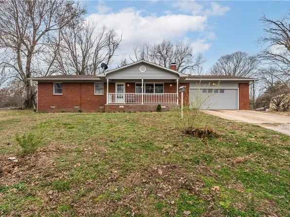 139 McGee St, West Fork, AR 72774