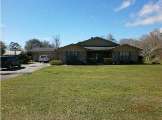 426 Pineview Dr, Wewahitchka, FL 32465