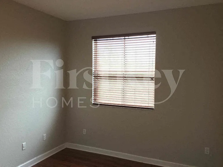 4104 NE 22nd Ln — Photo 16