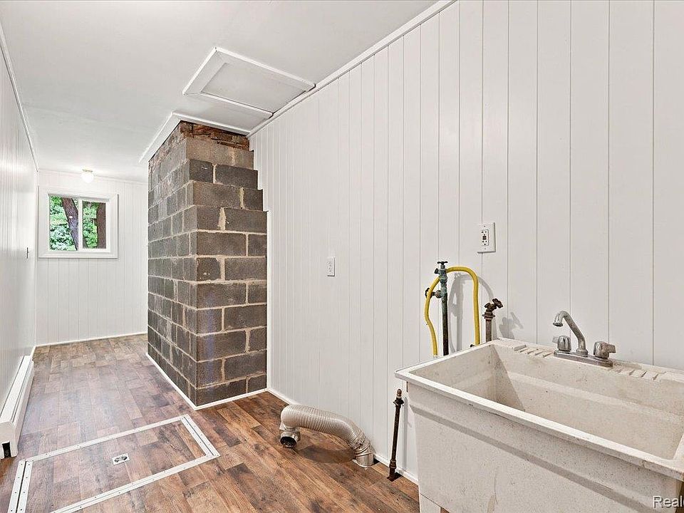 9985 Cedar Island Rd, photo 21