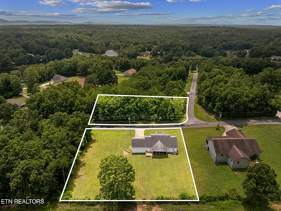 2nd image of 1303 War Eagle Dr