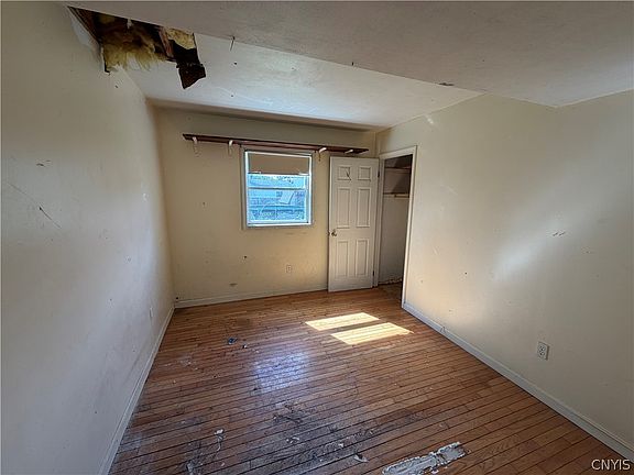 2nd image of 78 Ferndale Ln