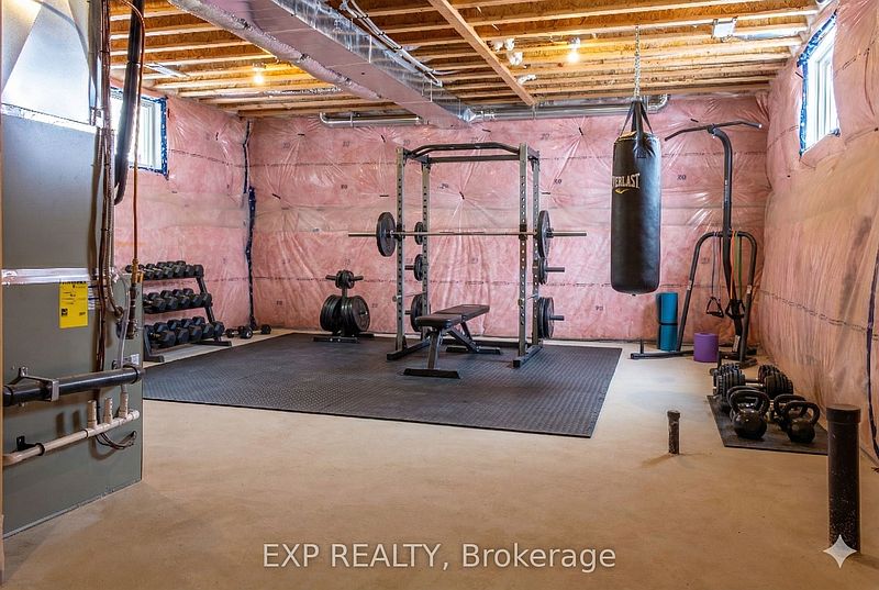 Kitchener House for rent - 4 Bedrooms — photo 21
