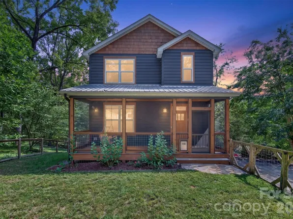 134 Shelburne Rd, Asheville, NC 28806