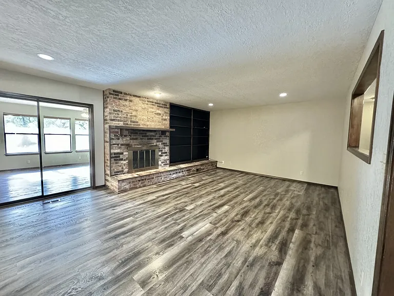 1414 Quail Creek Dr — Photo 11