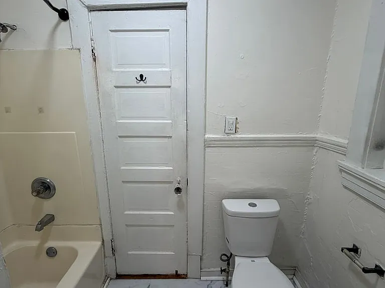 2327 Floyd Avenue — Photo 37