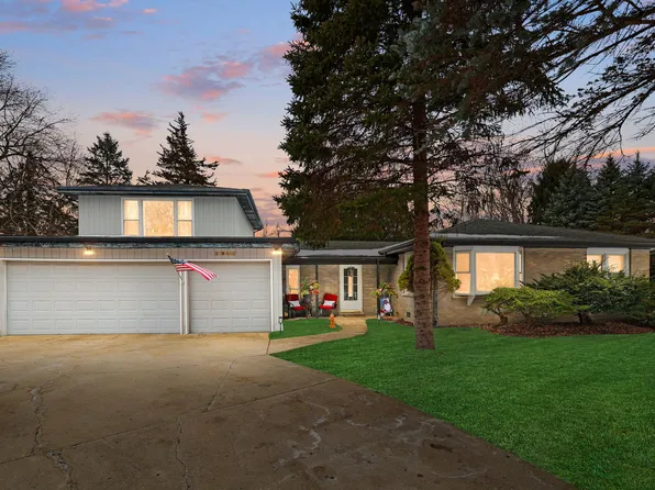 30W440 Whitney Rd, West Chicago, IL 60185