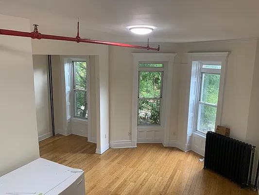 Rented by Peerless Properties Corp | media 10