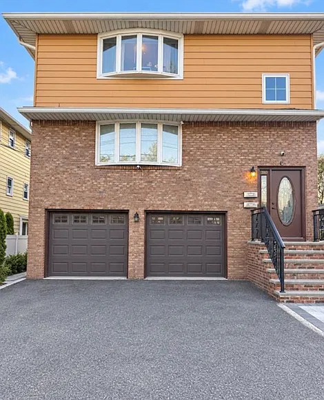 380 Garibaldi Ave #2